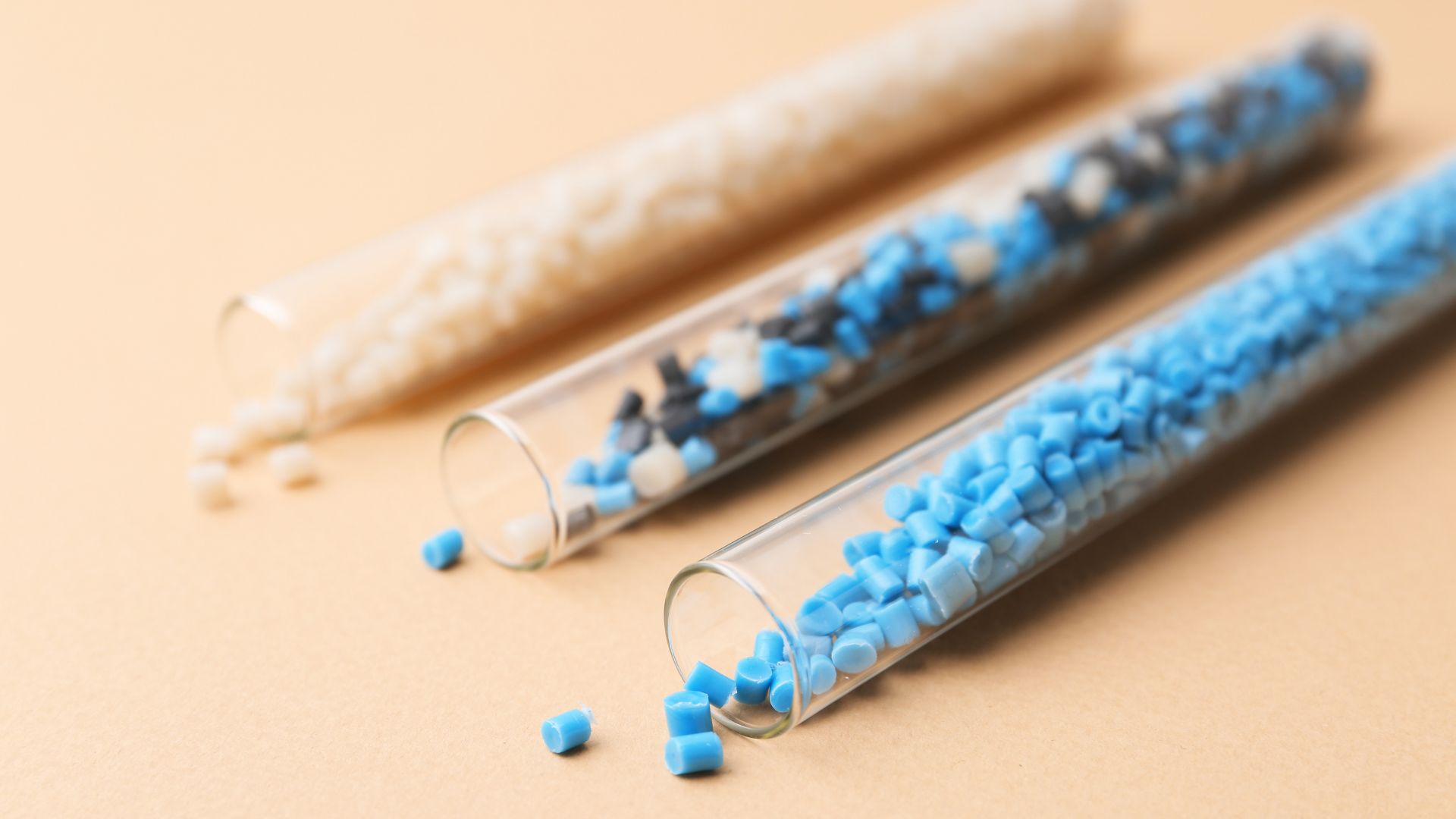 Entenda como dispersão, resistência à luz e calor e estabilidade química definem a qualidade de um pigmento e impactam diretamente o resultado final.